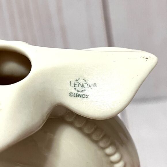 Lenox Woodland Timely Traditions Quartz Porcelain Round Ivory Clock - Picture 4 of 6